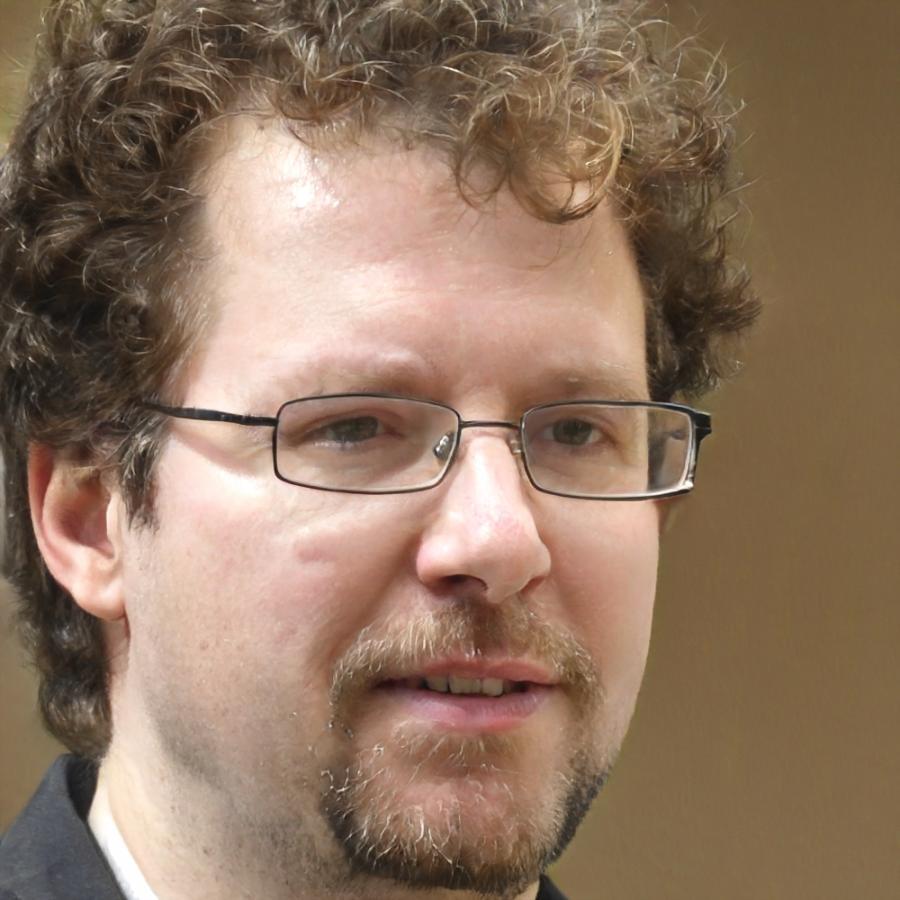 Thibault Bergström - Senior Finanzberater bei pyralithenu